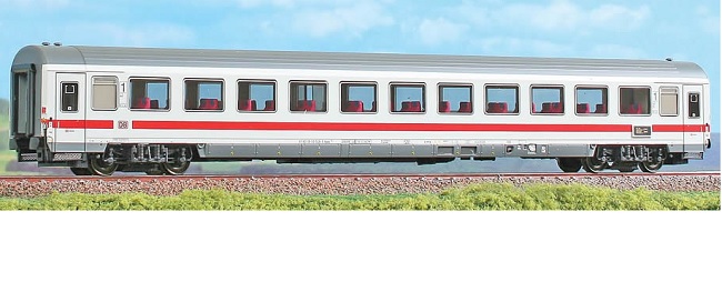 Passenger car 1st class type Avmz 108.7  in ICE livery<br /><a href='images/pictures/ACME/52325_900.jpg' target='_blank'>Full size image</a>